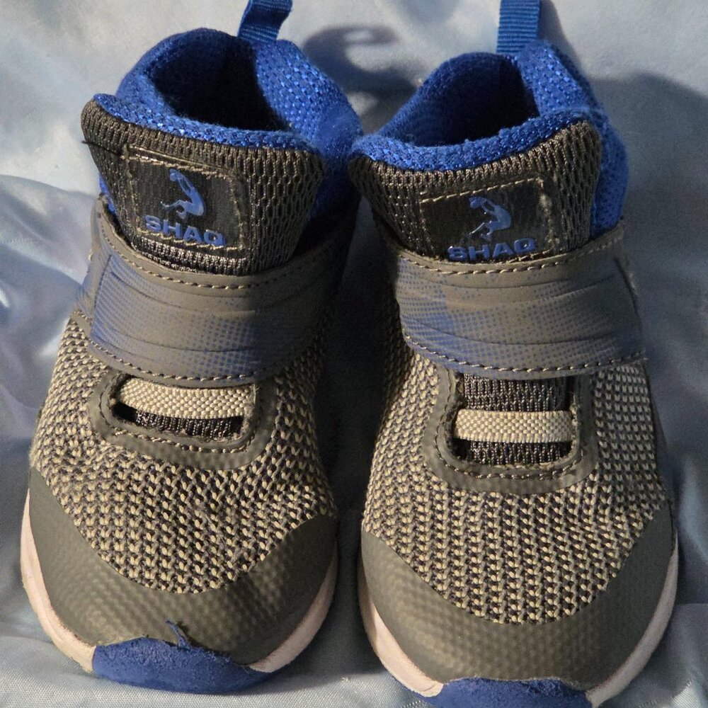 Shaq Toddler Boys Size 9 Athletic Strap Sneakers Grey & Royal Blue